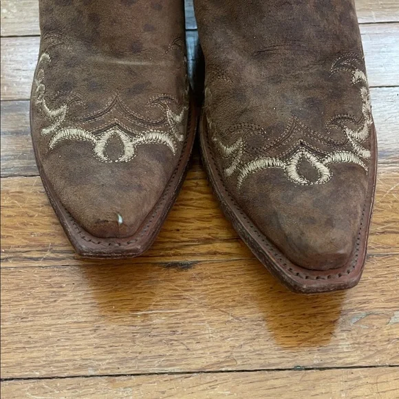 Lucchese “Dallas Cowboys” Leopard Boots with Embroidery & Rhinestone Star - Picture 10 of 13